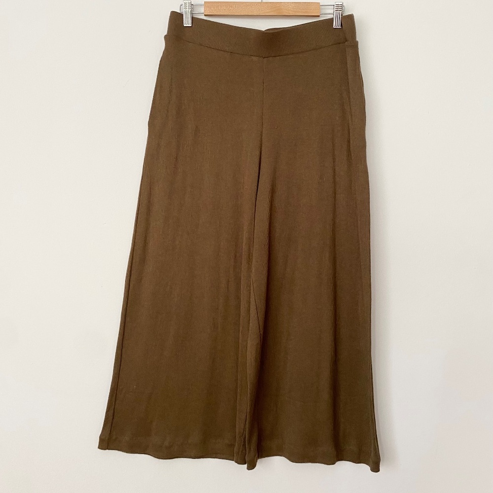 SOLD-Banana republic wide leg knit pants - Picture 2 of 5